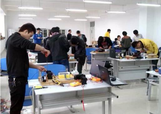 權威與實惠兼備 廣東博專教育咨詢，為您點亮學歷提升之路